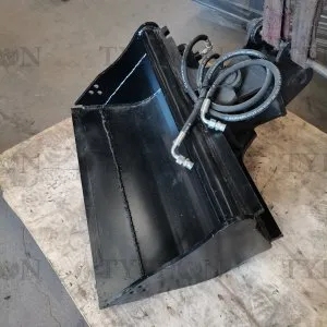 2.5 Ton Excavator Attachment Hydraulic Tilt Bucket 800mm Tilting Bucket 31 inch