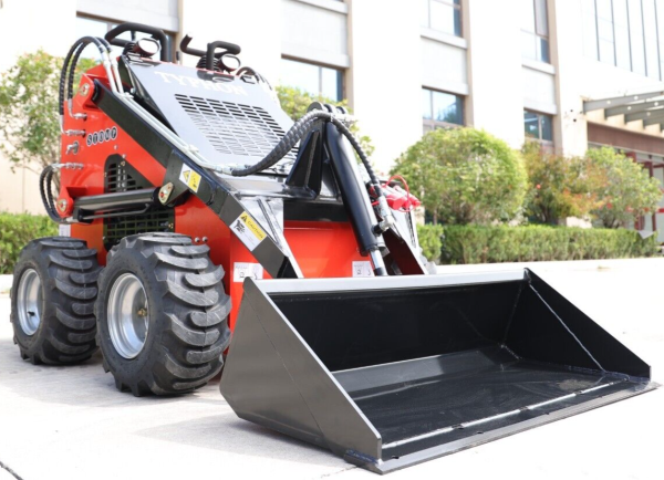 Top Compact & Mini Excavator Diggers- TYPHON Machinery