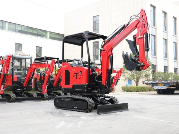 Top Compact & Mini Excavator Diggers- TYPHON Machinery