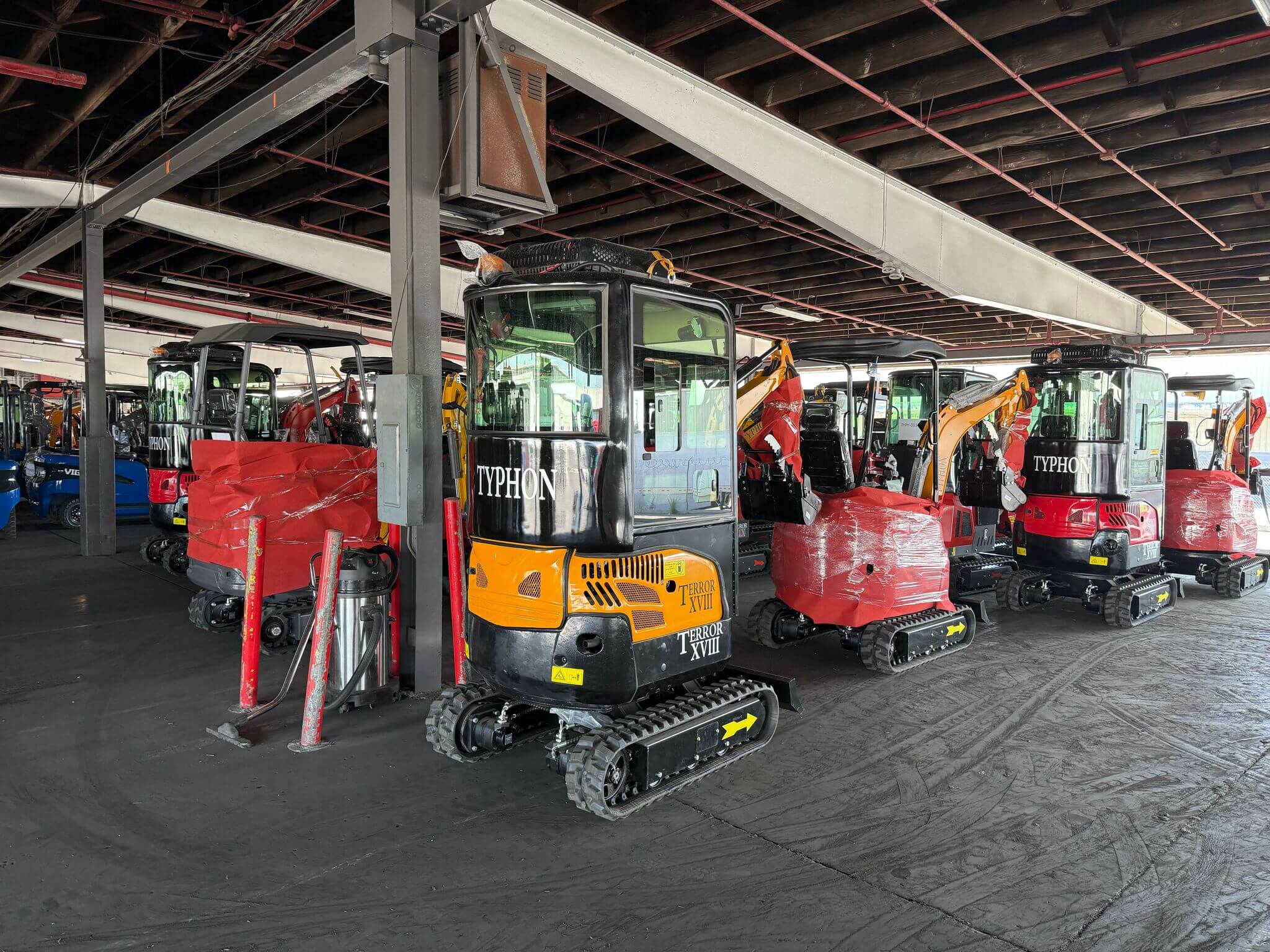 typhon-machinery-typhon-terror-xviii-prestige-2-ton-mini-excavator