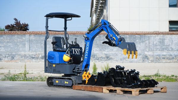 TERROR XI Mini Excavator Digger 13.5hp Gas B&S EPA Engine with 13 Attachments - Image 11