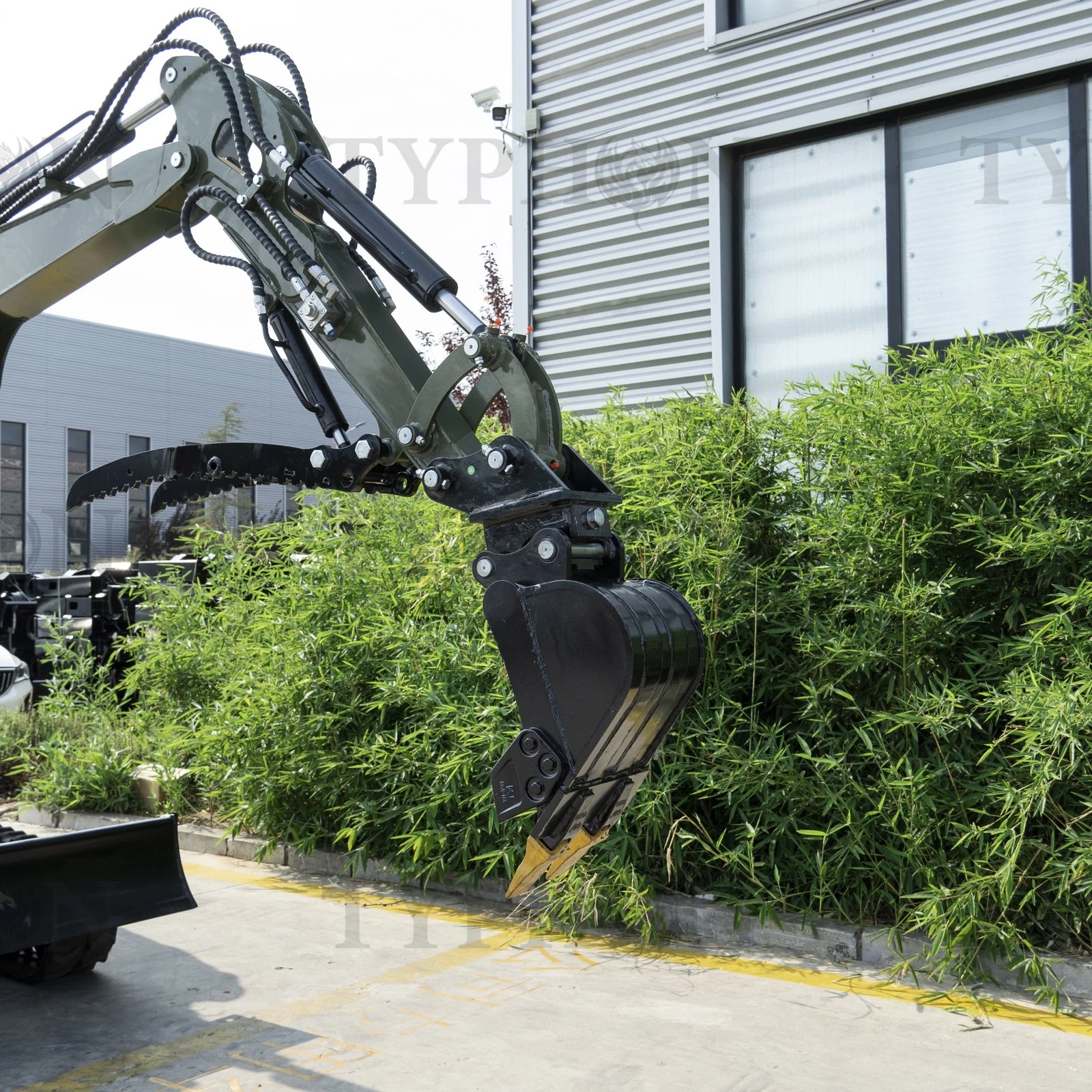 thumbnail image 2 of 200mm (7.87") Trenching Narrow Bucket For Mini Excavator – High Manganese Steel – Tooth Bucket 2 of 4