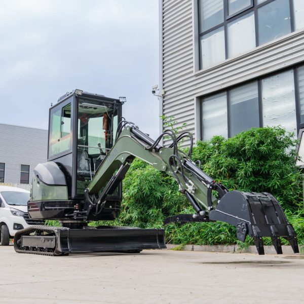 TYPHON TERROR XXV Diesel Mini Excavator 2.7 Ton 25.1 HP