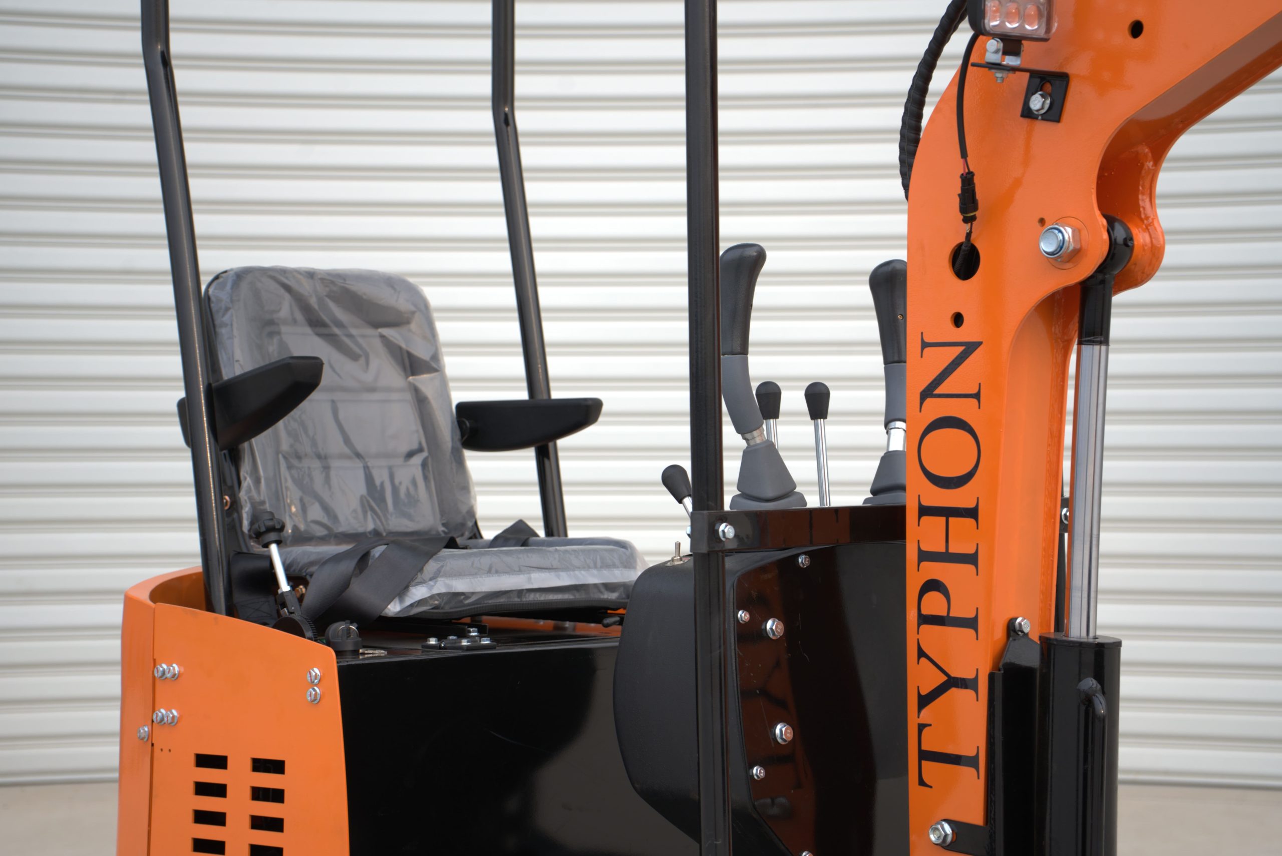 Top Compact & Mini Excavator Diggers- TYPHON Machinery Typhon Tyrant X 1 Ton Mini Excavator with 13.5HP Briggs & Stratton Engine, Hydraulic Oil Cooler & Thumb Clip - Image 23