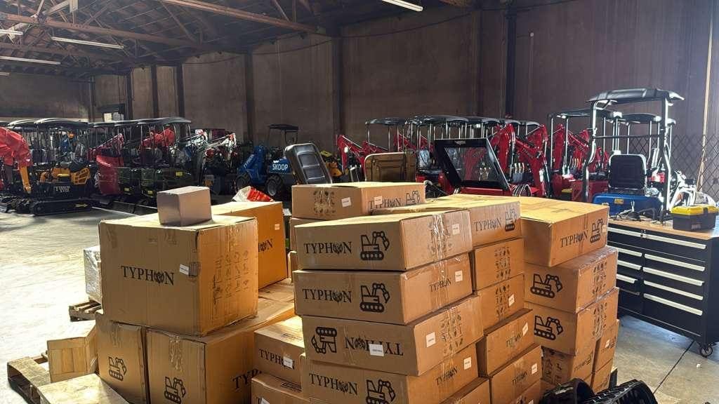 Top Compact & Mini Excavator Diggers- TYPHON Machinery