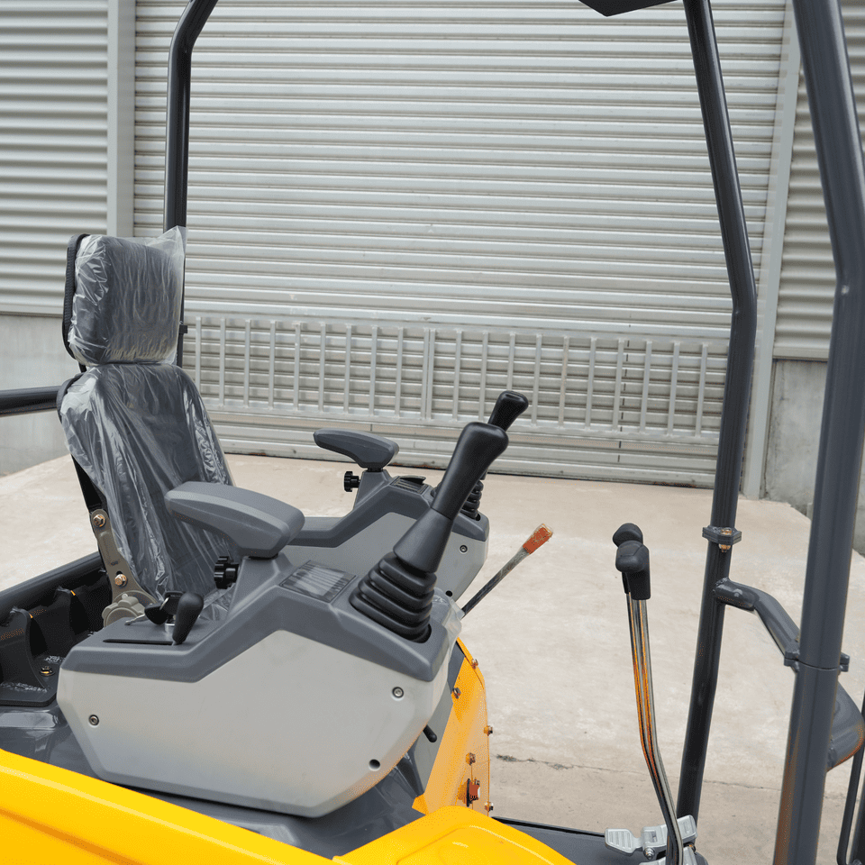 Top Compact & Mini Excavator Diggers- TYPHON Machinery TYPHON TERROR XVII PRO 3800 lb Mini Excavator, Kubota D902 Diesel, Hydraulic Thumb, Pilot Controls, 14kN Dig Force - Image 20