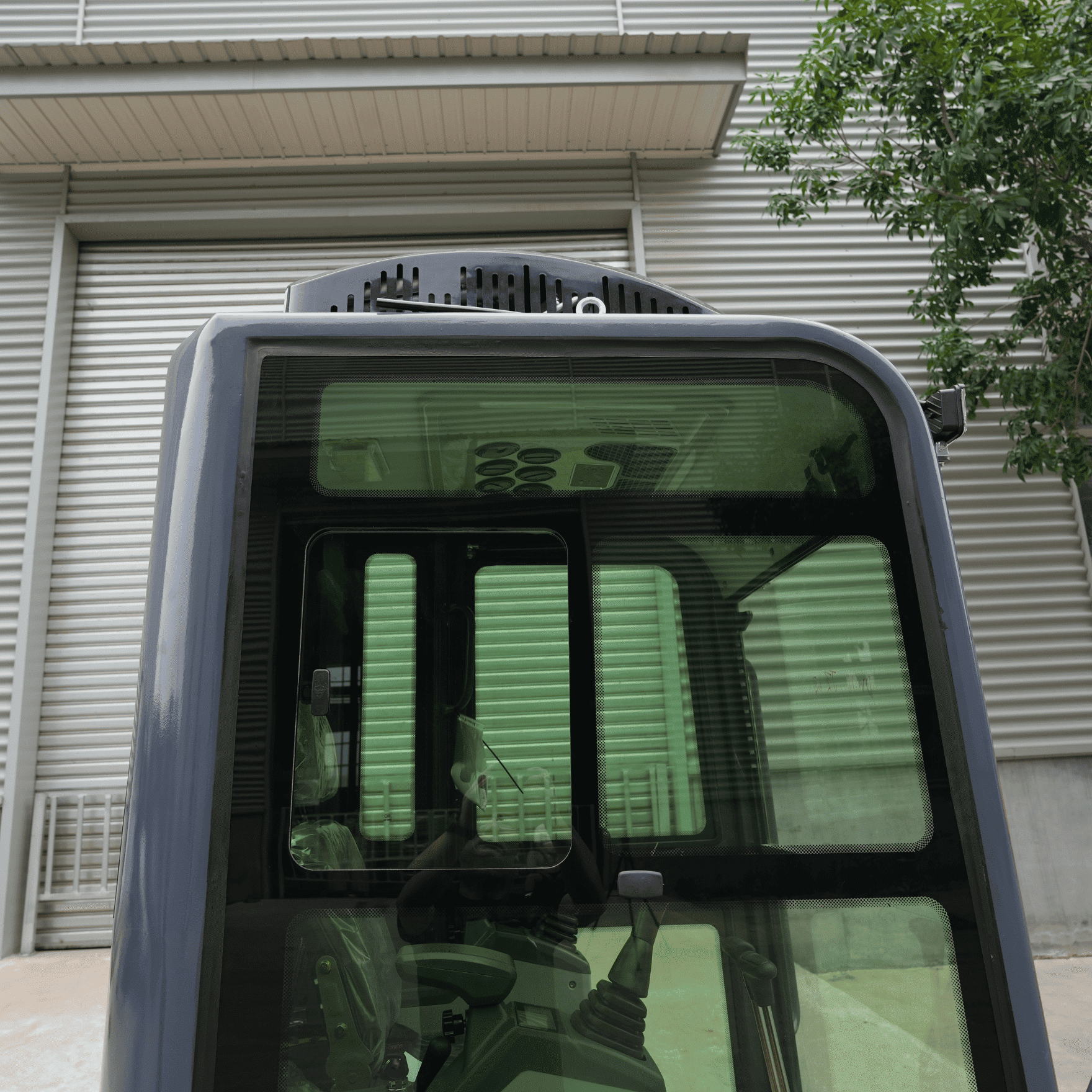 Top Compact & Mini Excavator Diggers- TYPHON Machinery TYPHON TERROR XVII PRO Prestige Edition Mini Excavator 4000LB Kubota D902 Diesel, Enclosed Cab with AC/Heat, Hydraulic Thumb - Image 16