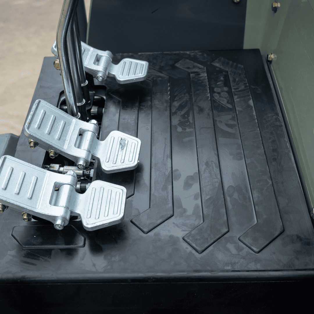 Top Compact & Mini Excavator Diggers- TYPHON Machinery TYPHON TERROR XVII PRO 3800 lb Mini Excavator, EPA Certified Kubota D902 Diesel Power with Integrated Hydraulic Oil Cooler & Swing Boom - Image 18